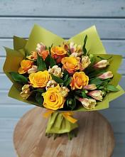 Букет цветов из:  Альстромерии и Розы в Тасеево