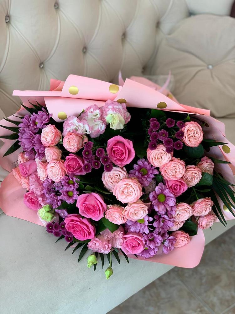 Букет цветов из: Хризантемы, Розы и Лизиантусы в Тасеево