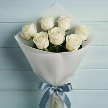 Букет 7 Белых роз Эдлесс Лав в Тасеево
