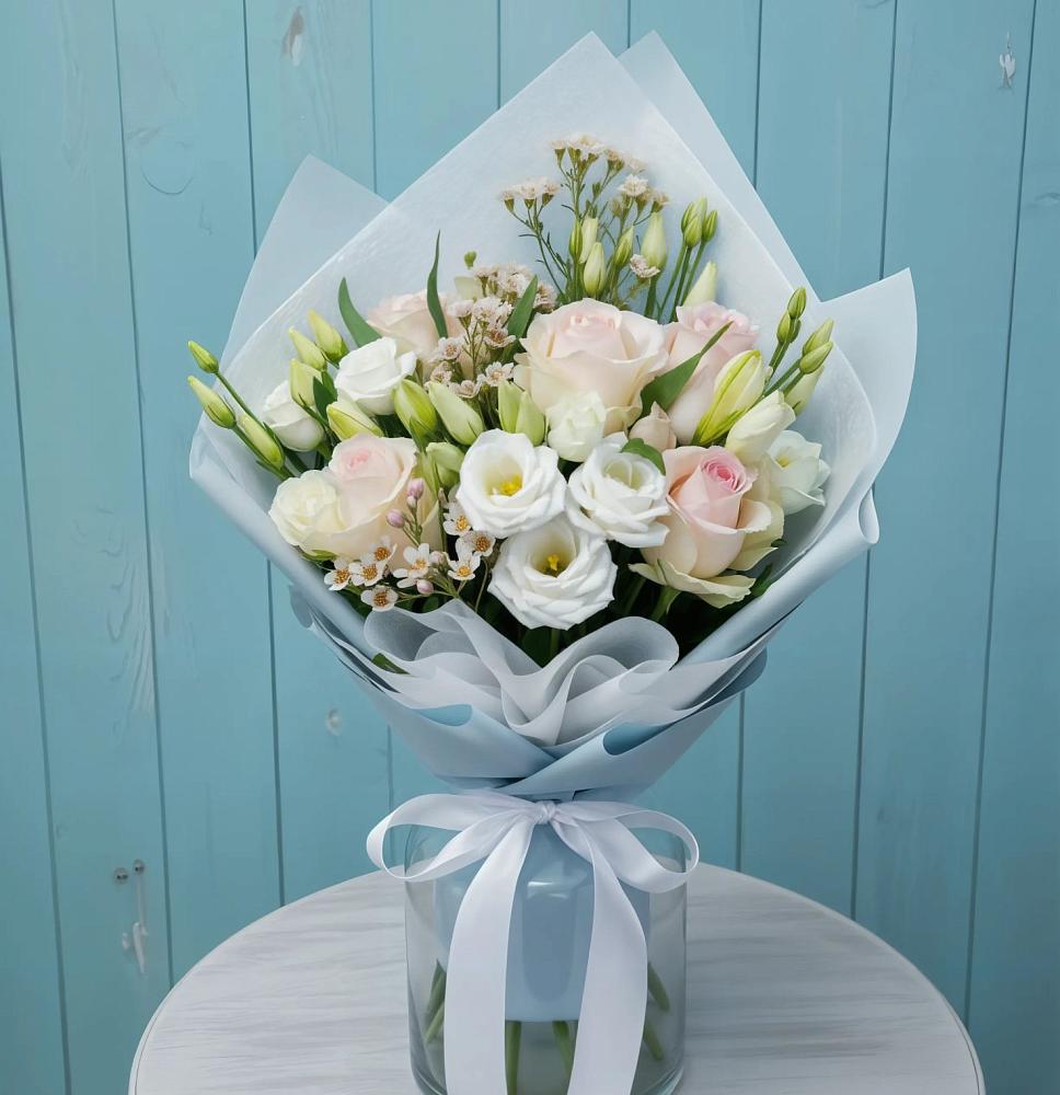 Букет цветов из: Розы и Лизиантусы в Тасеево