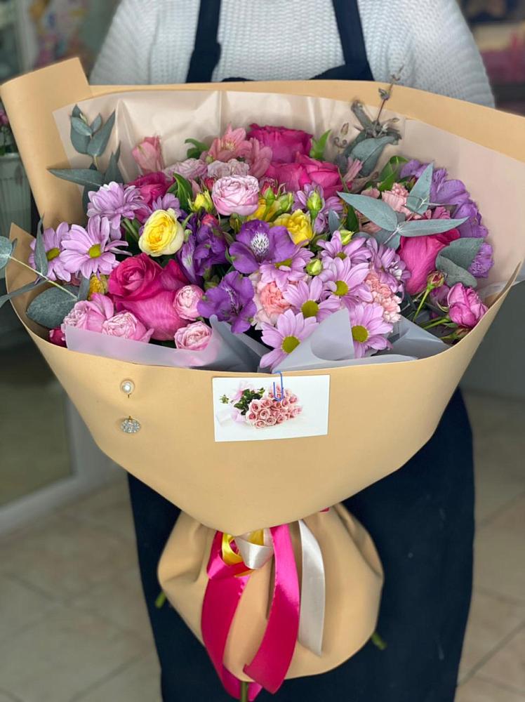 Букет цветов из: Хризантемы, Гвоздики и Альстромерии в Тасеево