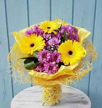 Букет цветов из:  Хризантемы и Герберы в Тасеево