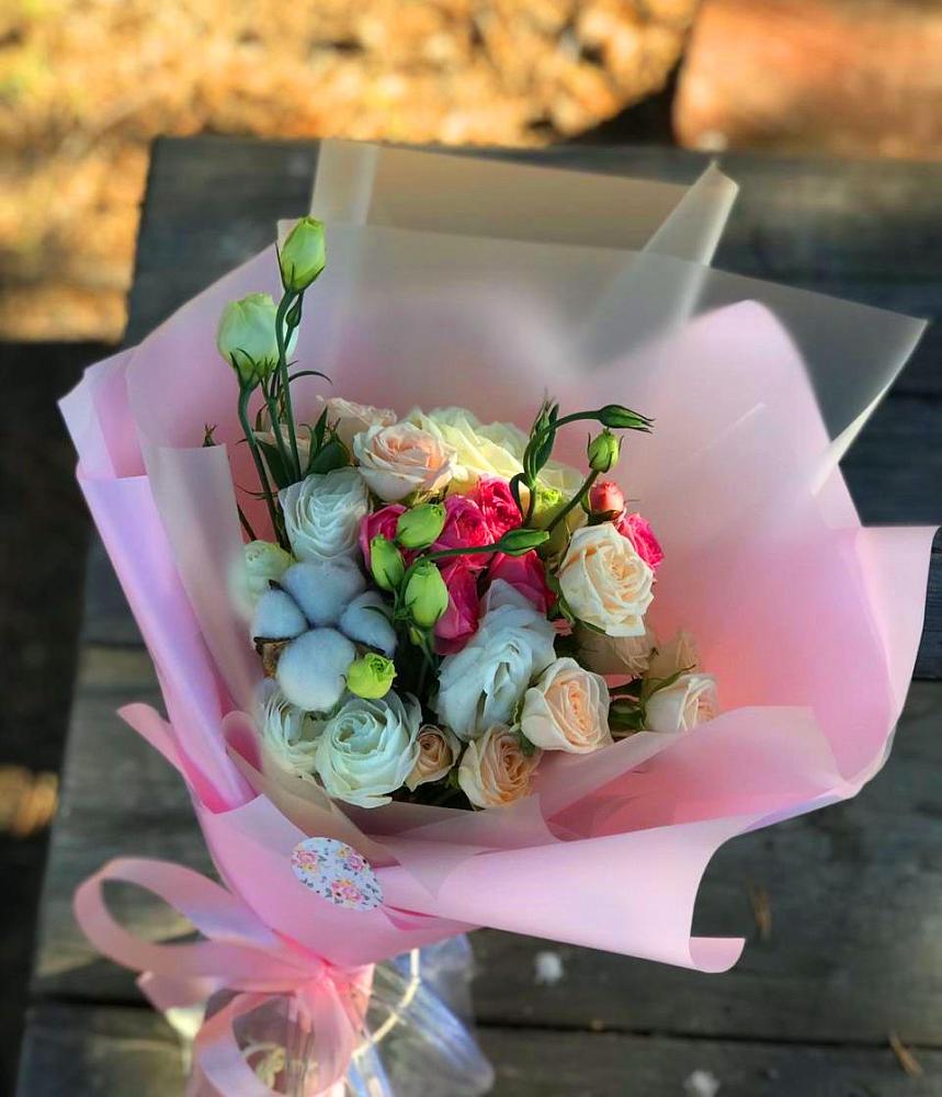 Букет цветов из: Розы и Лизиантусы в Тасеево