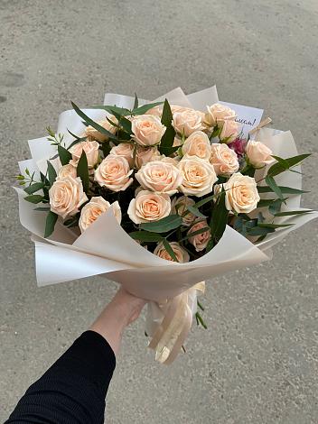Букет Кремовые розы Латте в Тасеево