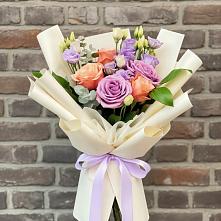 Букет цветов из:  Лизиантусы и Розы в Тасеево