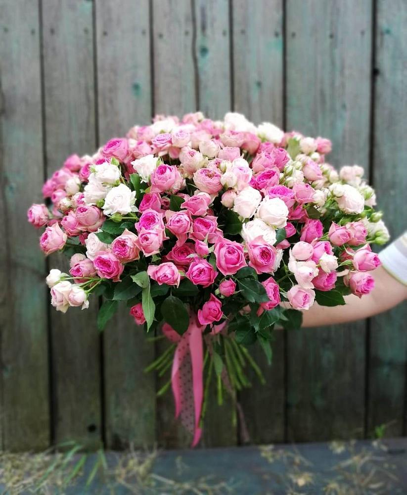 Букет Розовые кустовые розы Натали и Лав Лидия в Тасеево