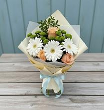 Букет цветов из:  Герберы, Розы и Хризантемы в Тасеево